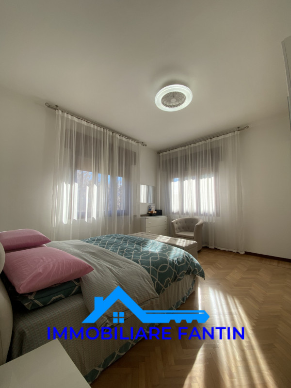 Rif RV7 Immobiliare Fantin, propone nel cuore del quartiere di San Zeno, villa singola completame...