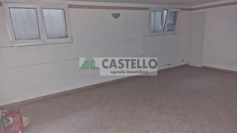 CASA SINGOLA DI PREGIO ACCOSTATA DA UN LATO, FINITURE ECCELLENTI IN ZONA SAN CARLO / ARCELLA

In ...