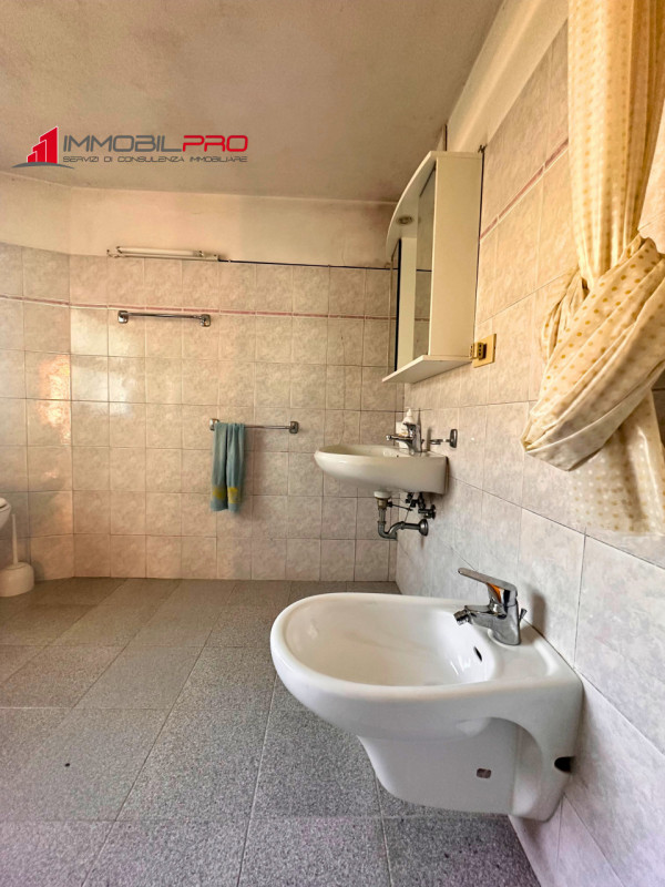 Un’antica dimora dal fascino autentico, immersa nel silenzio e nella natura.
Questa proprietà è c...