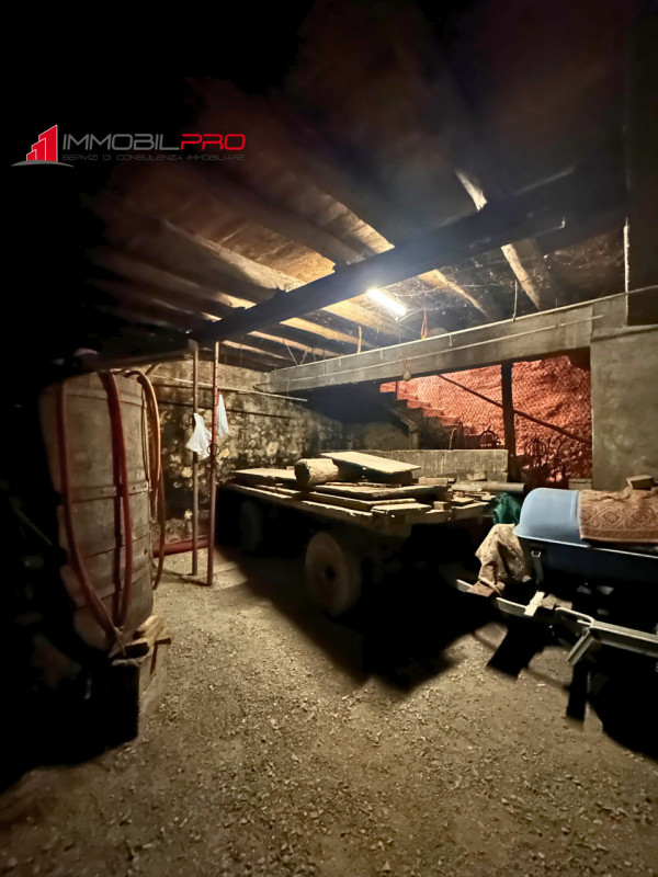 Un’antica dimora dal fascino autentico, immersa nel silenzio e nella natura.
Questa proprietà è c...