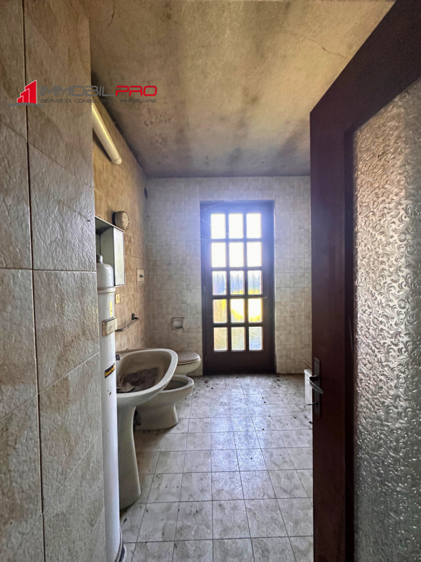 Un’antica dimora dal fascino autentico, immersa nel silenzio e nella natura.
Questa proprietà è c...