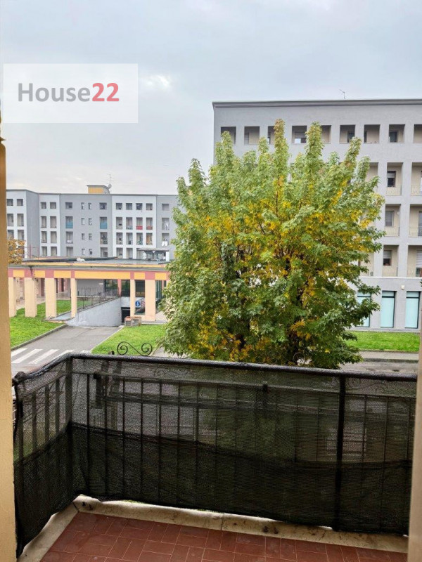 QUARTIERE PRIMO MAGGIO (Brescia). VENDITA IN ESCLUSIVA. In zona residenziale tranquilla come a tu...