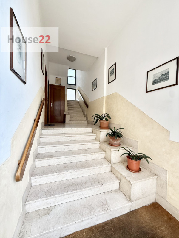 QUARTIERE PRIMO MAGGIO (Brescia). VENDITA IN ESCLUSIVA. In zona residenziale tranquilla come a tu...