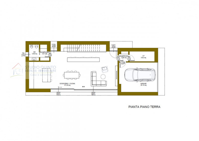 Immerso nel verde in una zona di campagna, ma ben collegato alla citta e facilmente accessibile c...