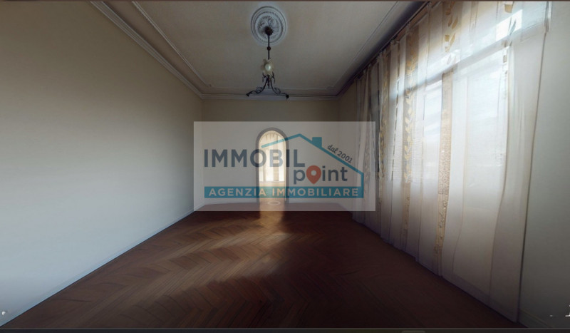 A Padova, in località Brusegana, a pochi minuti dal centro storico, proponiamo in vendita una spl...