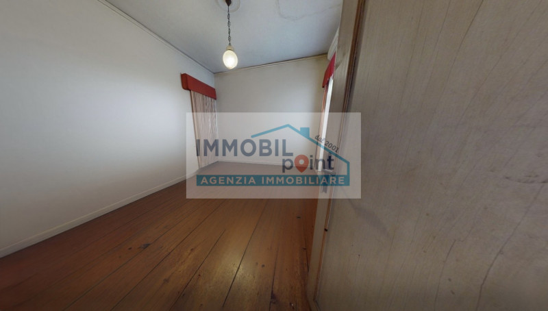 A Padova, in località Brusegana, a pochi minuti dal centro storico, proponiamo in vendita una spl...