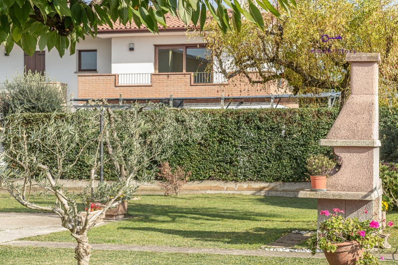 Monselice – Quartiere Marco Polo (su via laterale chiusa)

Casa singola ideale per chi oggi vive ...