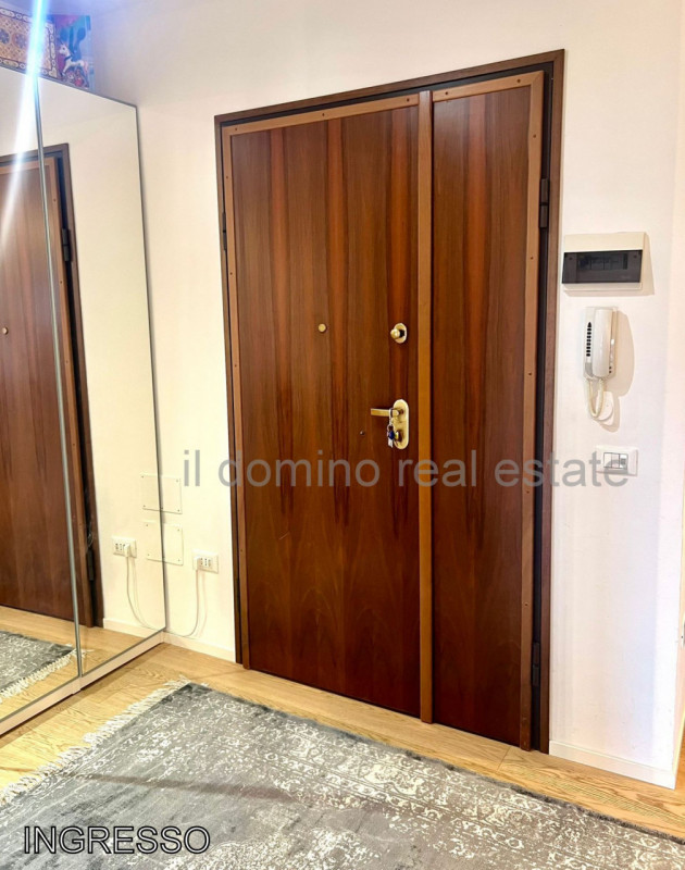 In zona San Giuseppe, nelle vicinanze di Via Peschiera, appartamento completamente ristrutturato ...