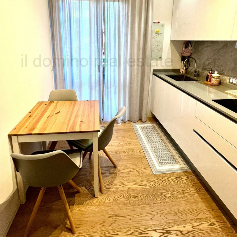 In zona San Giuseppe, nelle vicinanze di Via Peschiera, appartamento completamente ristrutturato ...