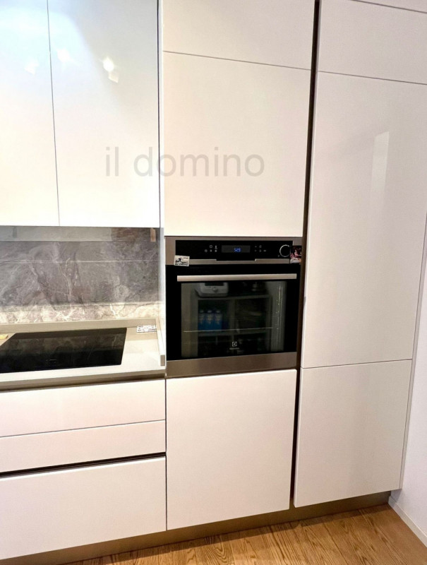 In zona San Giuseppe, nelle vicinanze di Via Peschiera, appartamento completamente ristrutturato ...