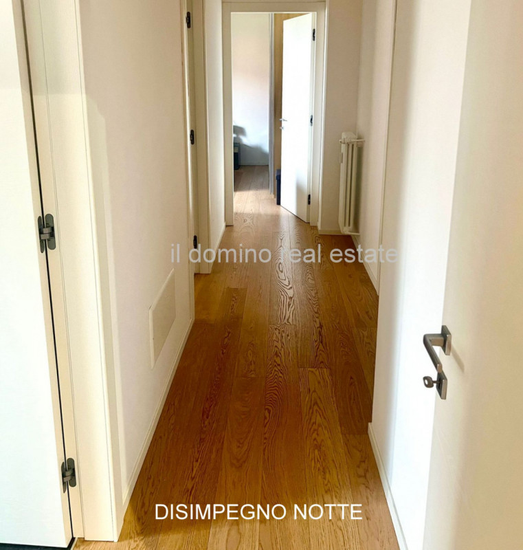 In zona San Giuseppe, nelle vicinanze di Via Peschiera, appartamento completamente ristrutturato ...