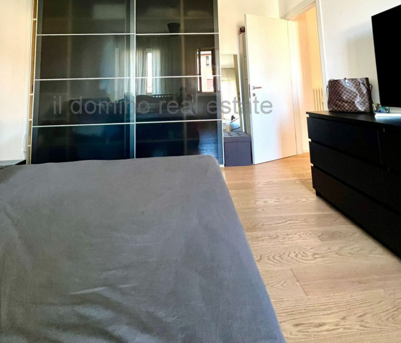 In zona San Giuseppe, nelle vicinanze di Via Peschiera, appartamento completamente ristrutturato ...