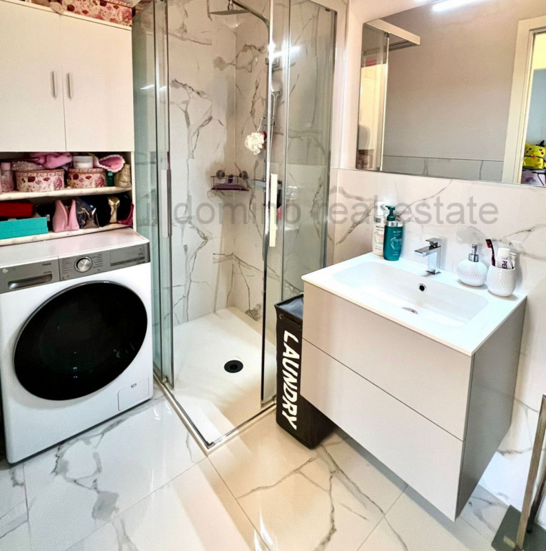 In zona San Giuseppe, nelle vicinanze di Via Peschiera, appartamento completamente ristrutturato ...