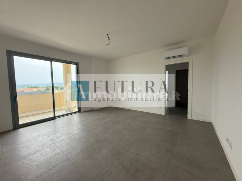 Proponiamo in vendita dei raffinati mini appartamenti di circa 60/70 mq, situati in una zona resi...