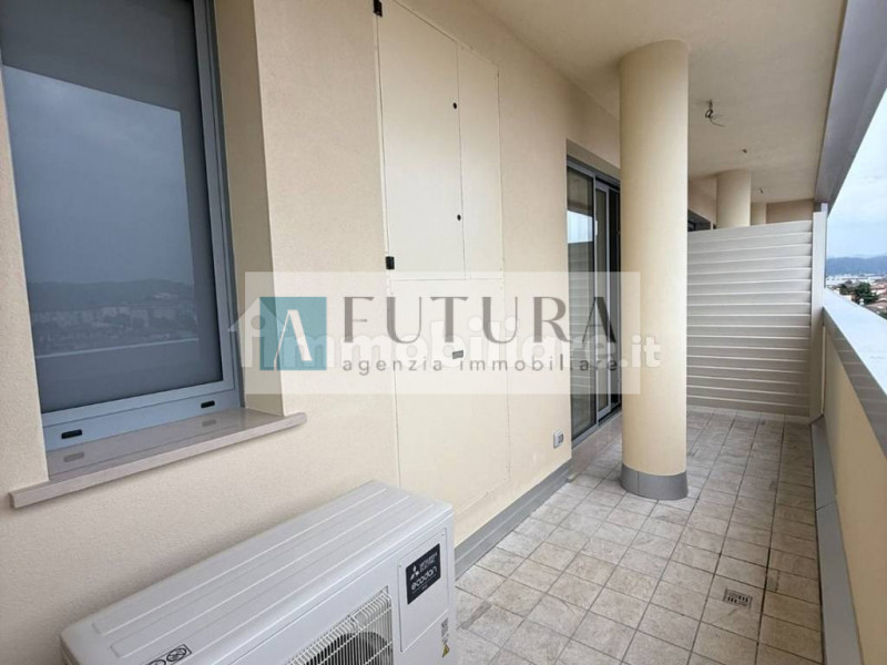 Proponiamo in vendita dei raffinati mini appartamenti di circa 60/70 mq, situati in una zona resi...