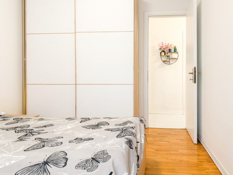 (Per INFO Vittorio 3517343301) In un elegante e tranquillo contesto residenziale del 1991, compos...