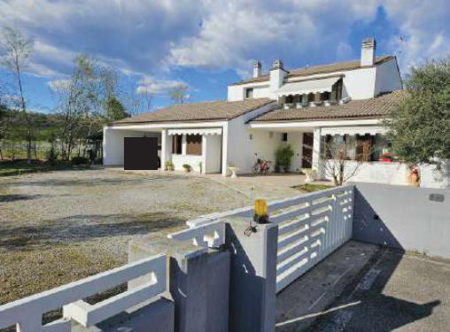 RIF. A.A.221-24

Vendita all'asta - appartamento al piano terra in data 13 gennaio 2026

Descrizi...