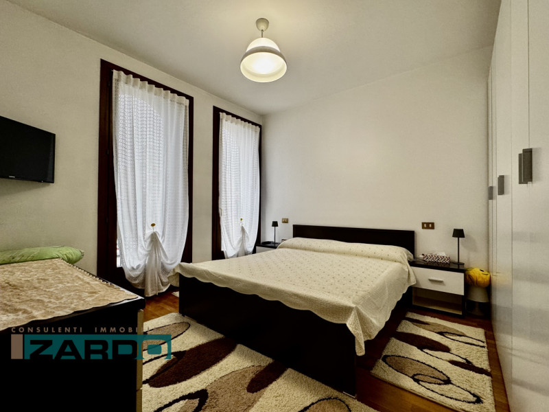 Rif. A-313 (per info 350 5383983 | Giacomo)

Nel centro di Castione di Loria proponiamo in vendit...