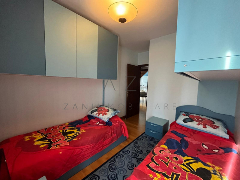 Proponiamo in vendita un elegante appartamento duplex situato nel cuore di Loreggia, in una zona ...