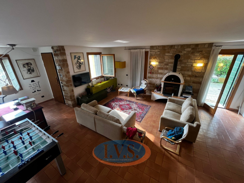 Villafranca Padovana loc.Taggì di Sotto (PD): In tranquillo quartiere residenziale, comodo a serv...