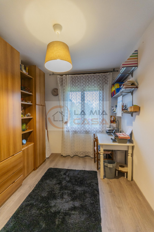 PADOVA - GUIZZA: Appartamento ristrutturato nel 2018 posto al primo piano, dispone di soggiorno c...