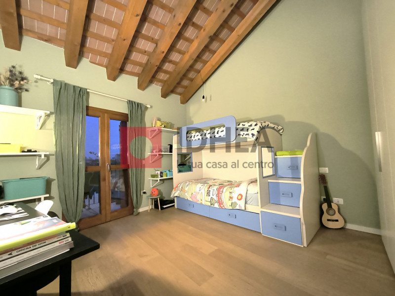 CARBONERA: SAN GIACOMO DI MUSESTRELLE

Inserito in contesto residenziale di recente costruzione e...