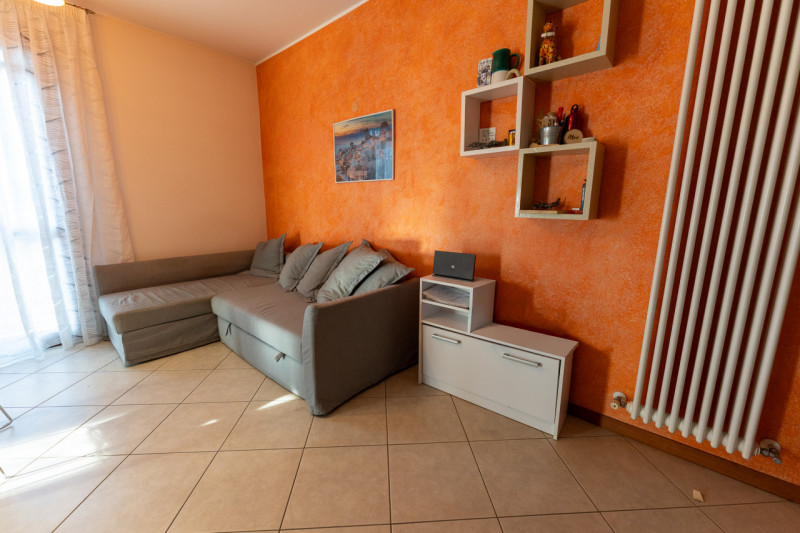 In quartiere residenziale a Polverara, proponiamo un accogliente e moderno appartamento di circa ...