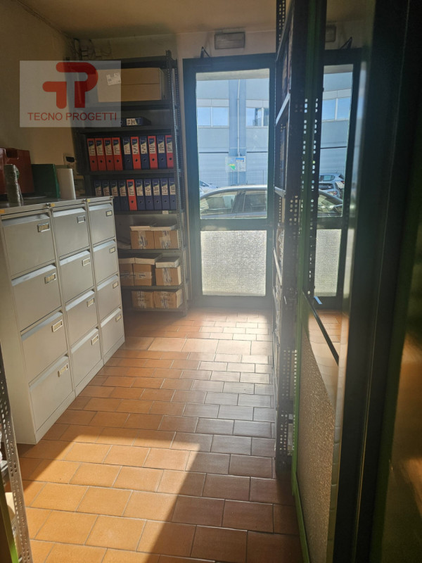 Scoprite un'opportunità unica nel cuore della zona fiera di Padova! In vendita, una porzione di c...