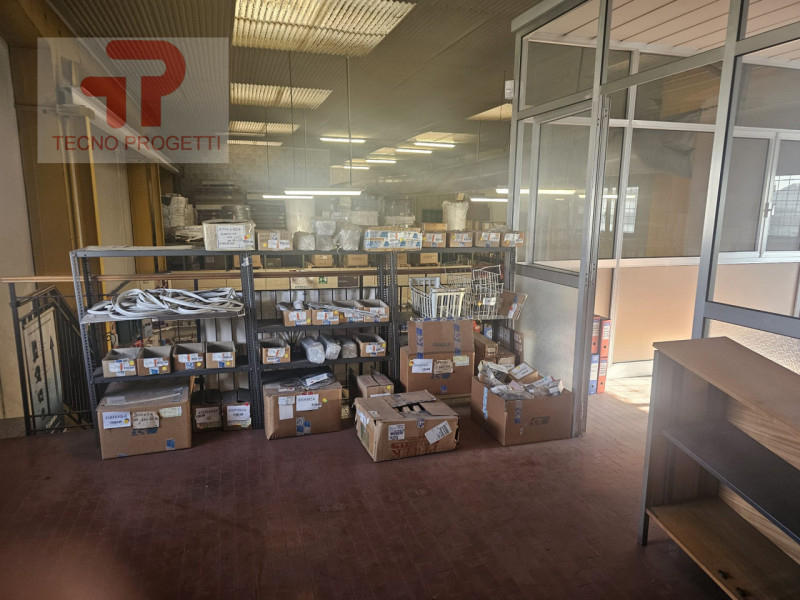 Scoprite un'opportunità unica nel cuore della zona fiera di Padova! In vendita, una porzione di c...