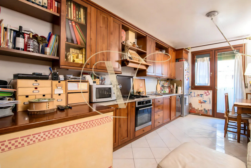 APPARTAMENTO DUPLEX – SALBORO (1994)

In posizione tranquilla e residenziale, Via Gerolamo Polcas...