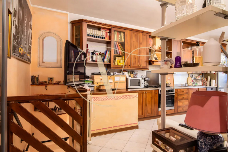 APPARTAMENTO DUPLEX – SALBORO (1994)

In posizione tranquilla e residenziale, Via Gerolamo Polcas...