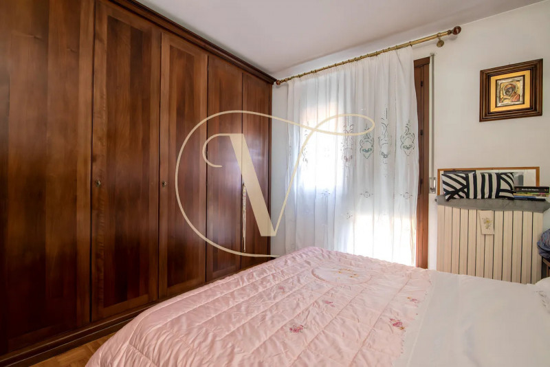 APPARTAMENTO DUPLEX – SALBORO (1994)

In posizione tranquilla e residenziale, Via Gerolamo Polcas...