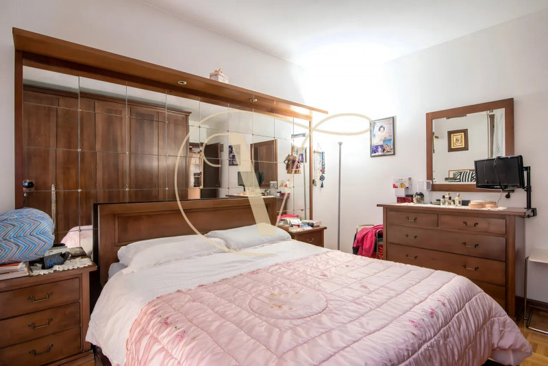 APPARTAMENTO DUPLEX – SALBORO (1994)

In posizione tranquilla e residenziale, Via Gerolamo Polcas...