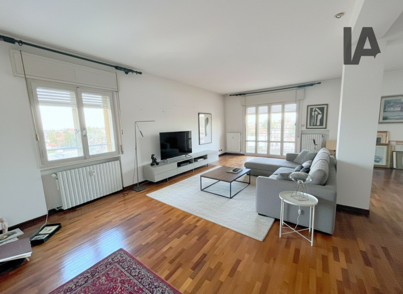 LUMINOSO 2 CAMERE PANORAMICO ALL'ARCELLA-SAN BELLINO €.170.000 - rif.CL513.2

Nel cuore del quart...