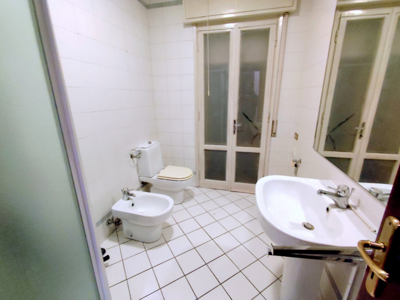 LUMINOSO 2 CAMERE PANORAMICO ALL'ARCELLA-SAN BELLINO €.170.000 - rif.CL513.2

Nel cuore del quart...