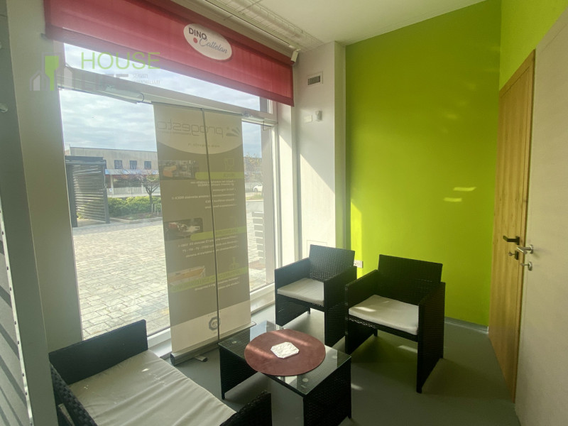 THIENE: in zona industriale e di facile accesso, IMMOBILE SINGOLO di 600 mq totali, disposto su d...