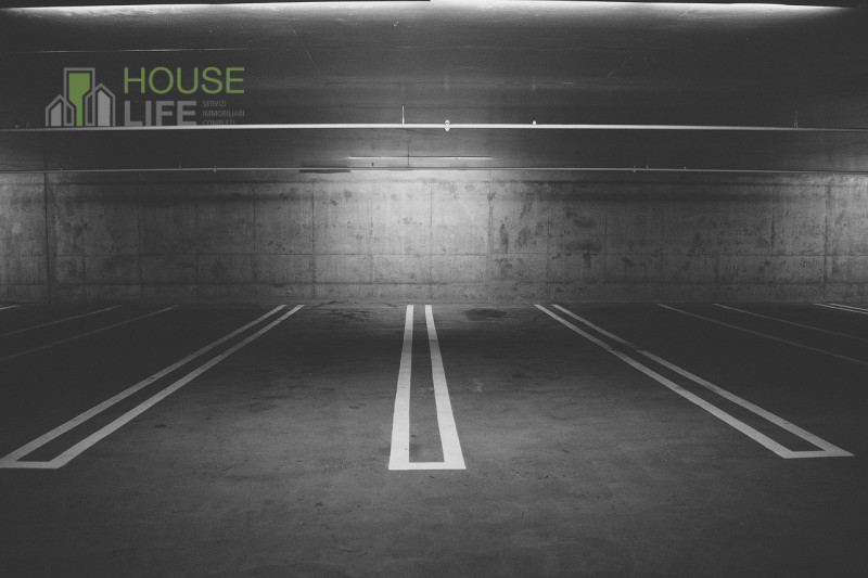 SCHIO CENTRO, disponiamo al piano interrato tre autorimesse doppie in larghezza (mt 6,10x6,20) 38...