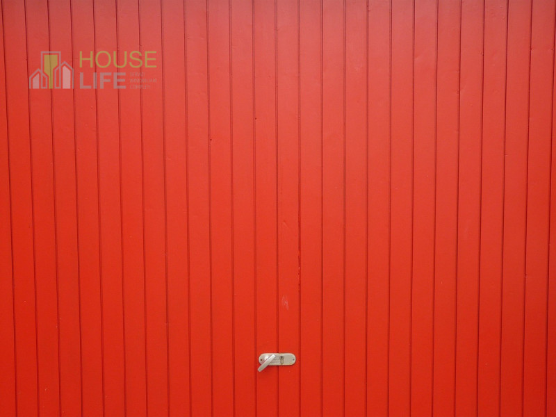 SCHIO CENTRO, disponiamo al piano interrato tre autorimesse doppie in larghezza (mt 6,10x6,20) 38...