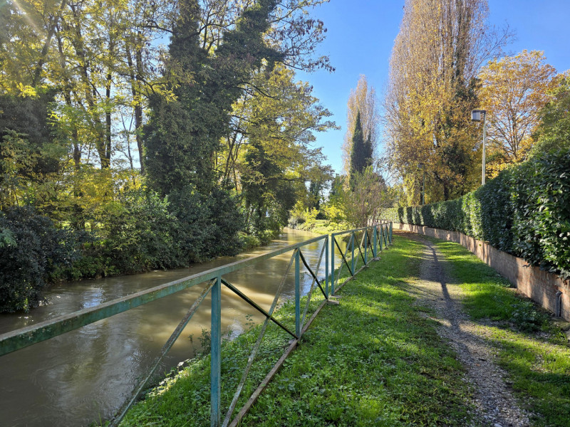 TREVISO S.M.Rovere nel suggestivo complesso edilizio della Fonderia, a 2km dalle mura, vendesi lu...