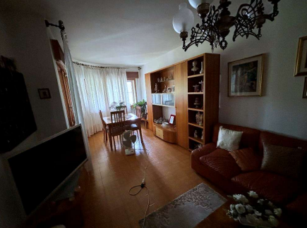 Rif. A.A.281-23

Vendita all'asta - abitazione unifamiliare su 3 livelli in data 14 gennaio 2026
...