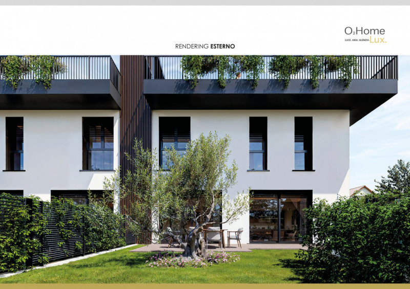 Introvabile ATTICO a cinque minuti da Vicenza Nord, all'interno di una piccola palazzina che ospi...