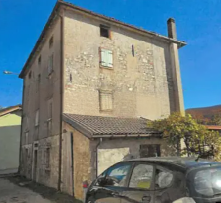 Rif. A.A.87-24

Vendita all'asta - edificio residenziale su 4 livelli in data 20 gennaio 2026

De...