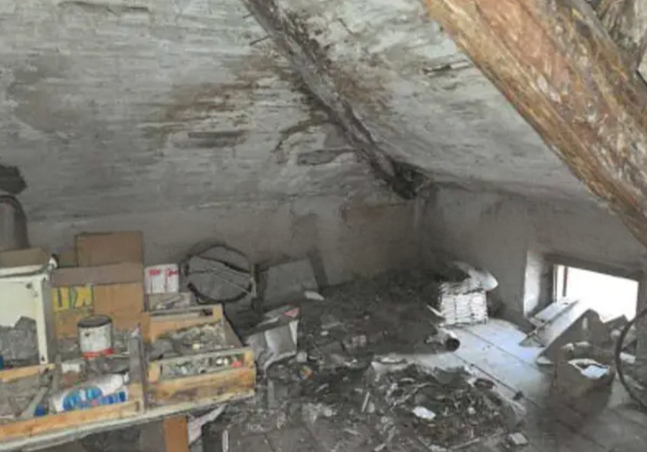 Rif. A.A.87-24

Vendita all'asta - edificio residenziale su 4 livelli in data 20 gennaio 2026

De...