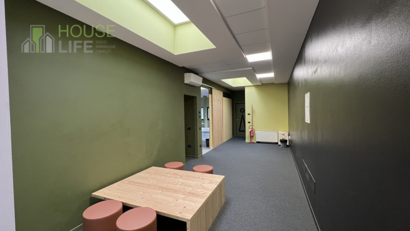 THIENE – Zona Industriale/Commerciale
Ufficio Direzionale Arredato – 250 mq (fino a 750 mq su ric...