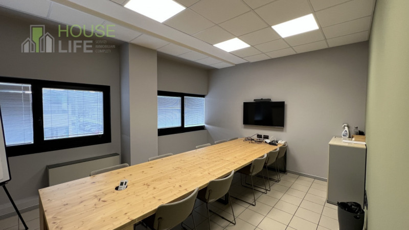 THIENE – Zona Industriale/Commerciale
Ufficio Direzionale Arredato – 250 mq (fino a 750 mq su ric...