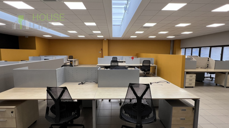 THIENE – Zona Industriale/Commerciale
Ufficio Direzionale Arredato – 250 mq (fino a 750 mq su ric...