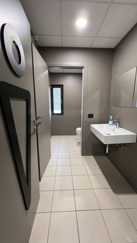 THIENE – Zona Industriale/Commerciale
Ufficio Direzionale Arredato – 250 mq (fino a 750 mq su ric...