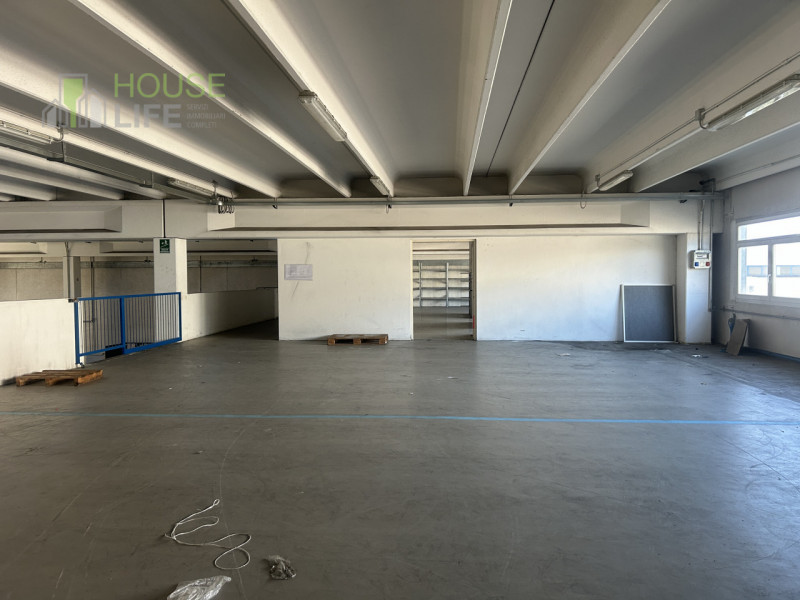 SCHIO - Z.I: CAPANNONE INDUSTRIALE di mq 2.000 circa H 7,00 mt su lotto di mq 3000, con impianto ...