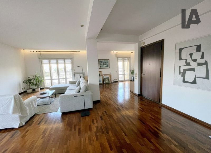 AMPIO 4/5/5 CAMERE PANORAMICO AD ARCELLA /SAN BELLINO €.350.000 - rif.CL513

Proponiamo in vendit...