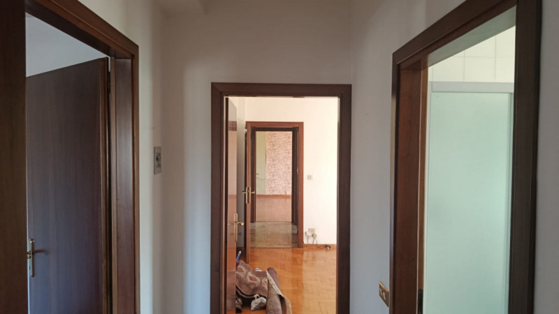 AMPIO 4/5/5 CAMERE PANORAMICO AD ARCELLA /SAN BELLINO €.350.000 - rif.CL513

Proponiamo in vendit...